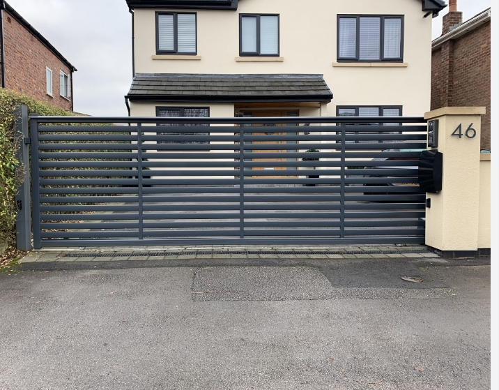 Aluminium Sliding Gate